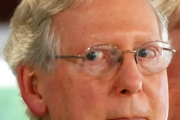 Mitch McConnell      Photo by BERRY CRAIG