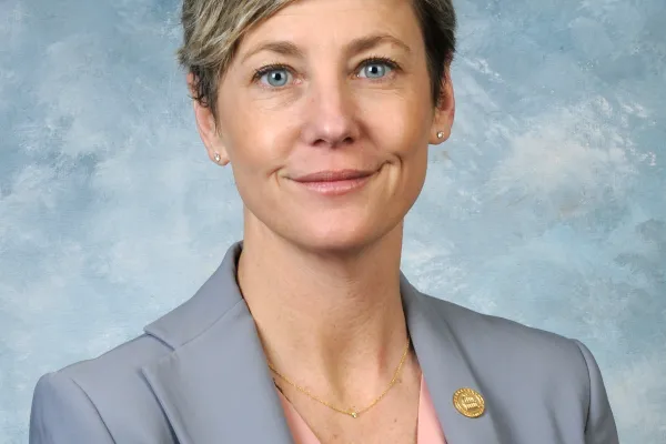 Rep. Rachel Roberts LRC photo
