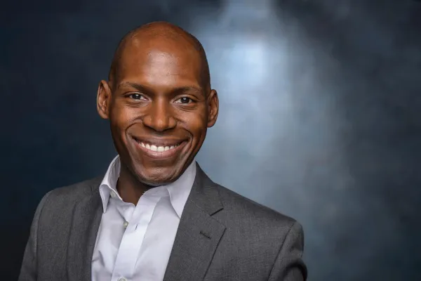 Colmon Elridge     KDP photo