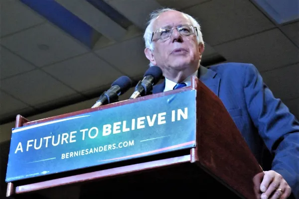 Bernie Sanders Photo by BERRY CRAIG