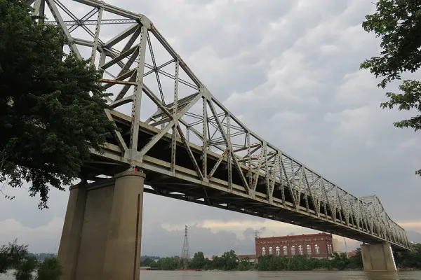 Brent Spence Bridge Photo by Antony-22
