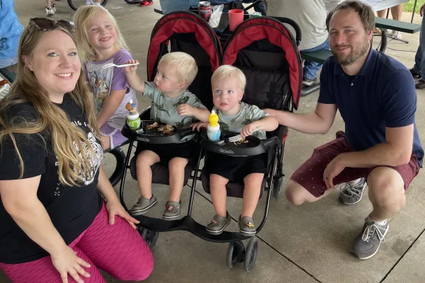 Tia, Savannah, Andrew, Steven and Anthony Rusher Photo by BERRY CRAIG