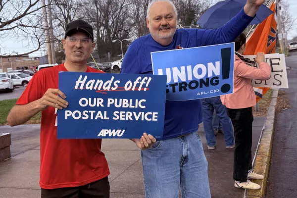 From left, Ben Thompson and Jeff Wiggins      Photo by BERRY CRAIG