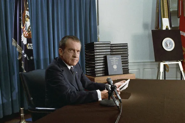 1280px-nixon_edited_transcripts.jpg