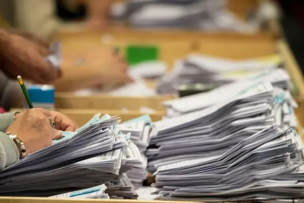 counting-votes-ballots.jpg