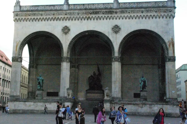 odeonsplatz.jpg
