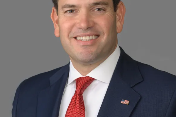 senator_rubio_official_portrait.jpg
