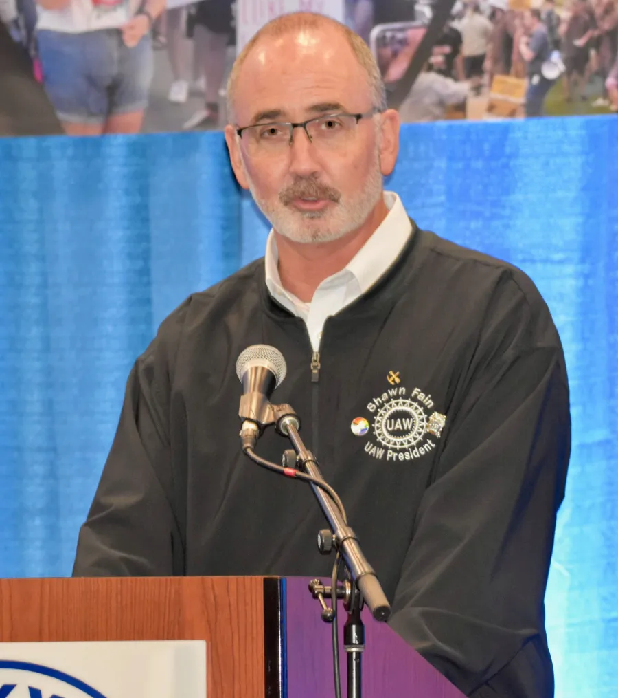 Shawn Fain speaking at the 2023 Kentucky State AFL-CIO convention.      Photo by BERRY CRAIG