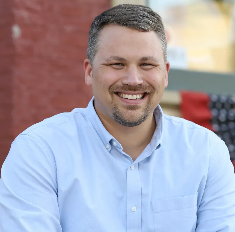 Liles Taylor Headshot